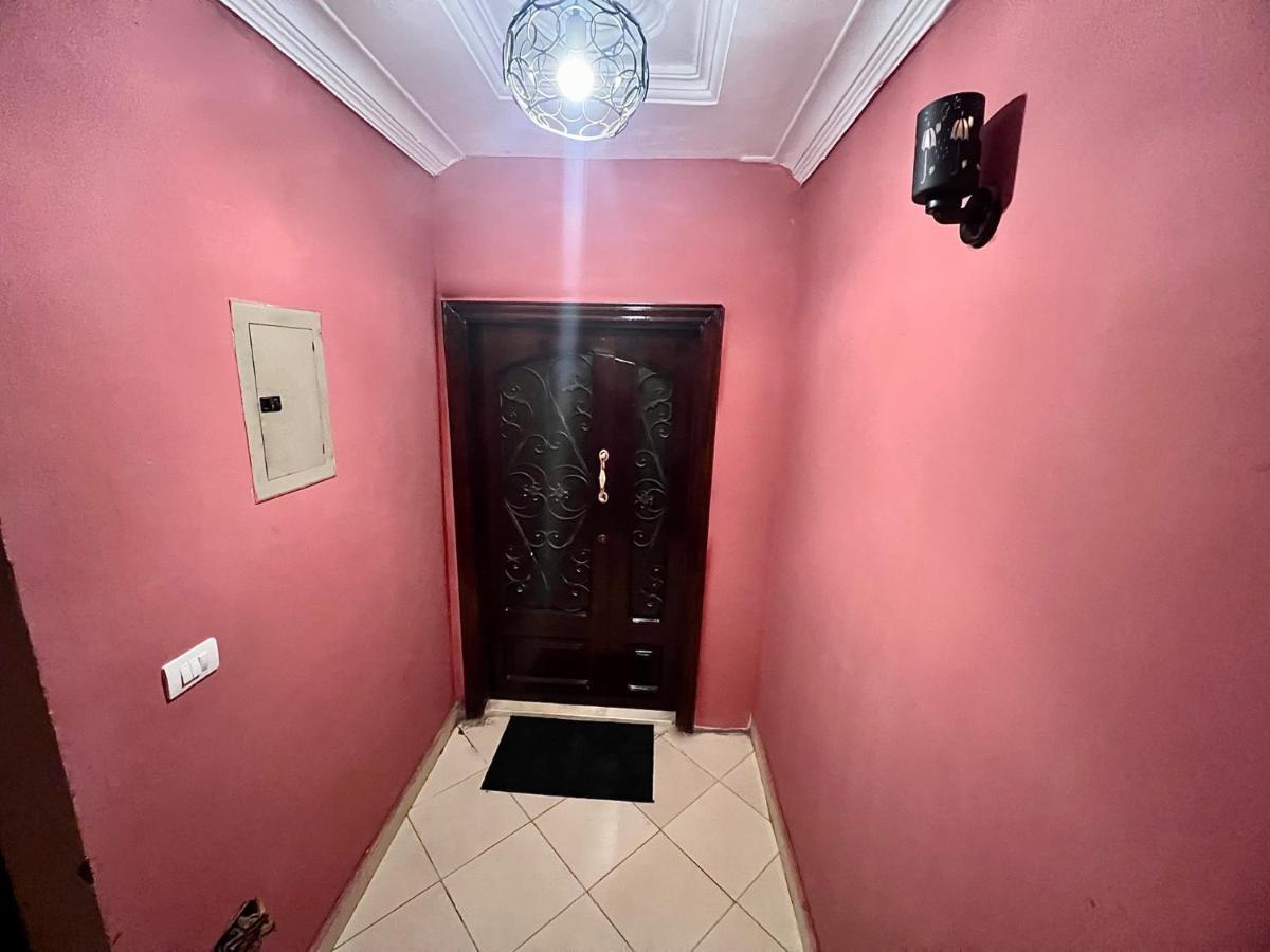 Near The Pyramids Inn Nazlet el-Sîsi エクステリア 写真